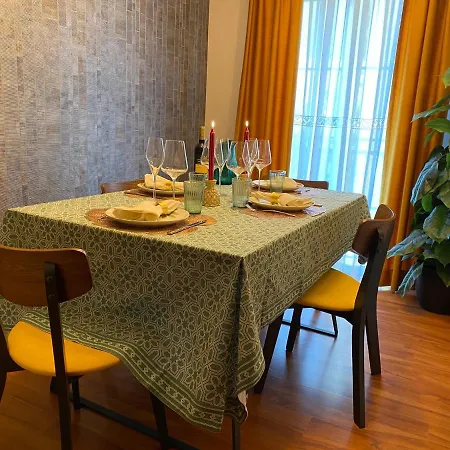 Lujoso Piso Con Chimenea Interior *